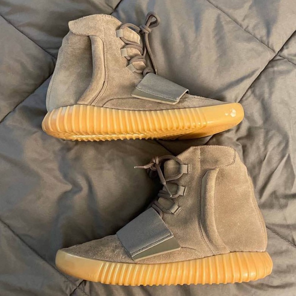 Yeezy 750 grey gum size 9.5